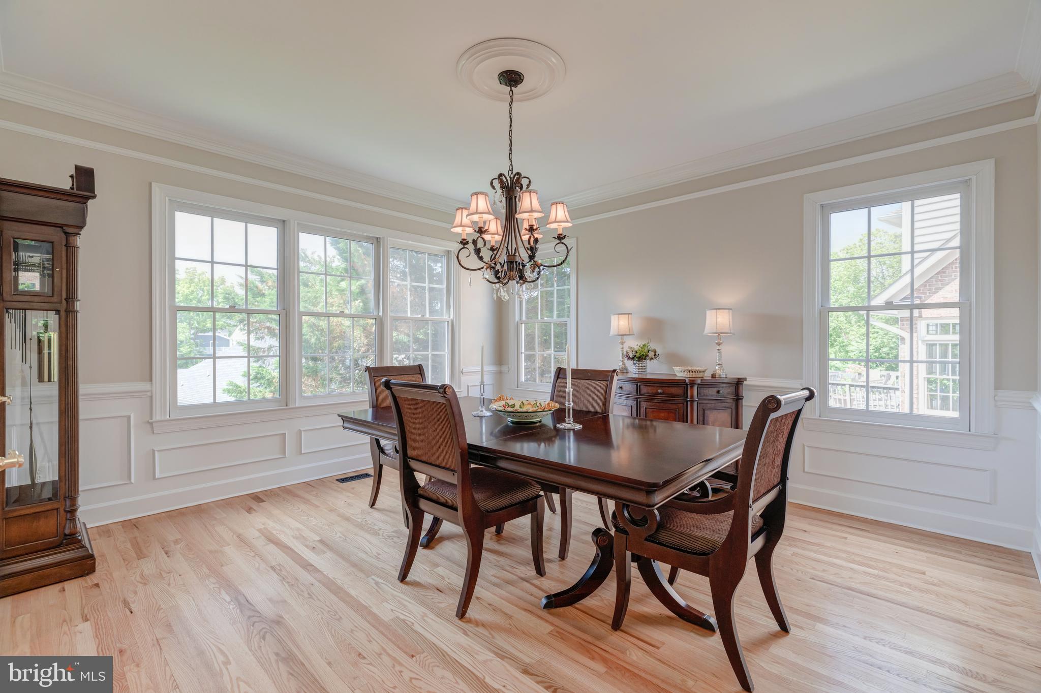 AYRLAWN - Residential