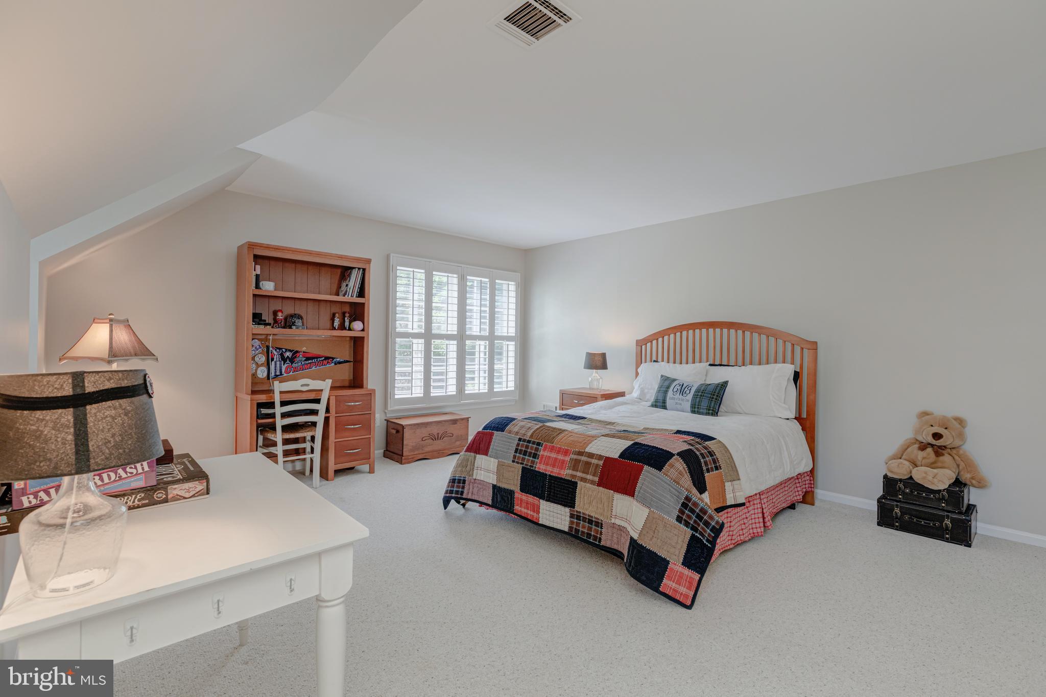 AYRLAWN - Residential