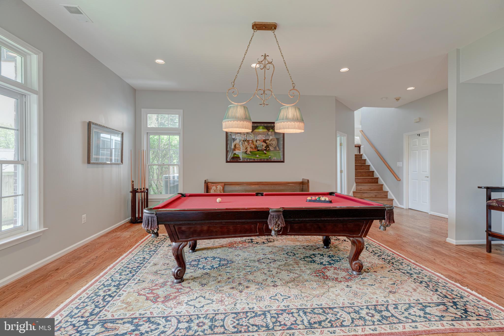 AYRLAWN - Residential