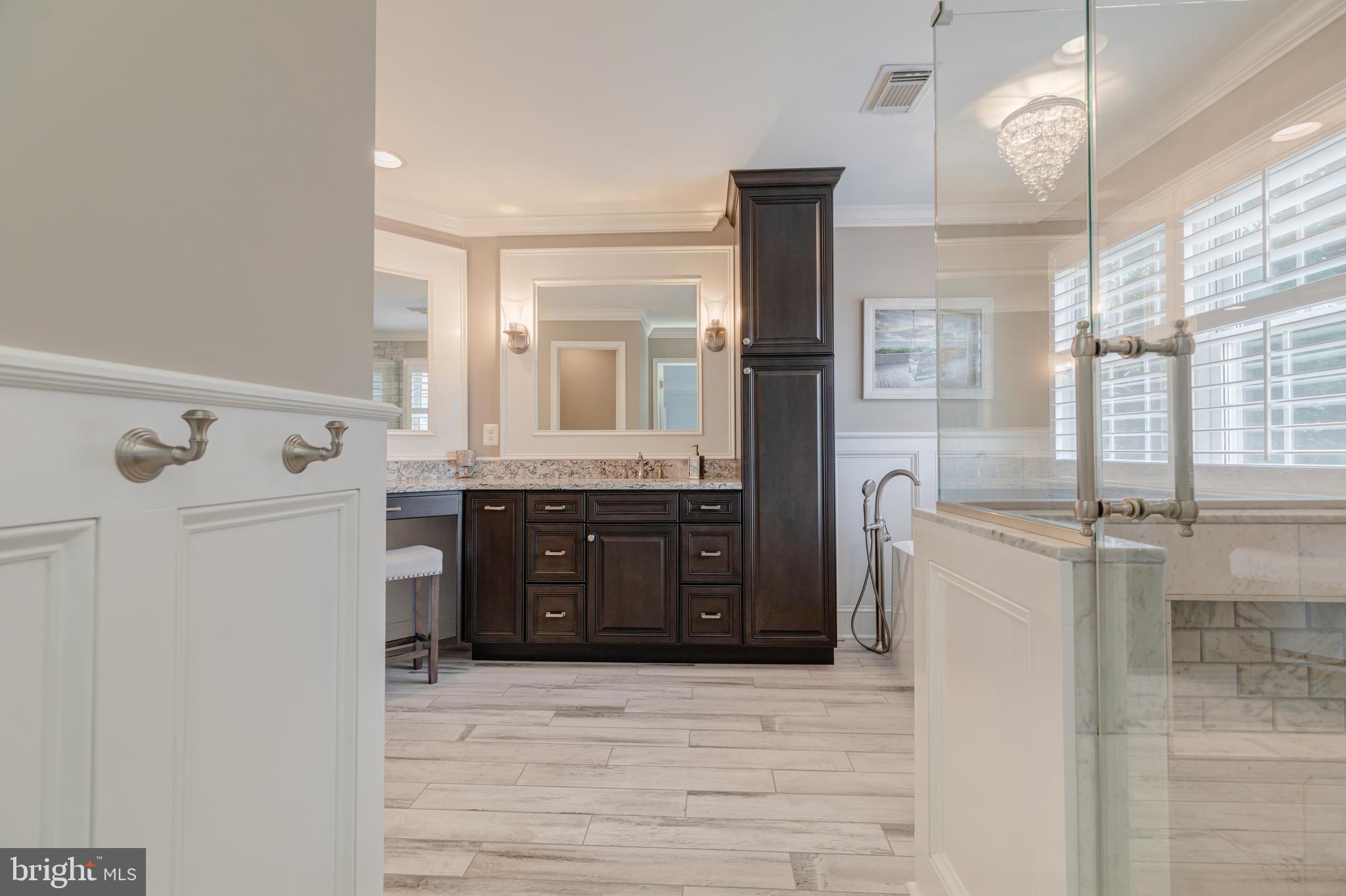 AYRLAWN - Residential