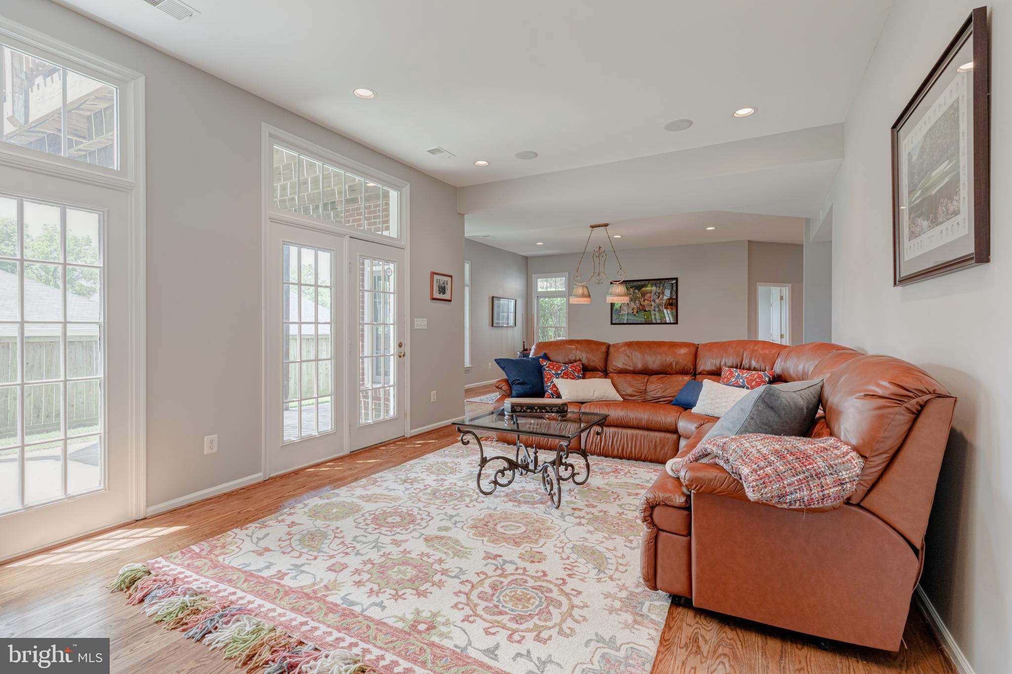 AYRLAWN - Residential