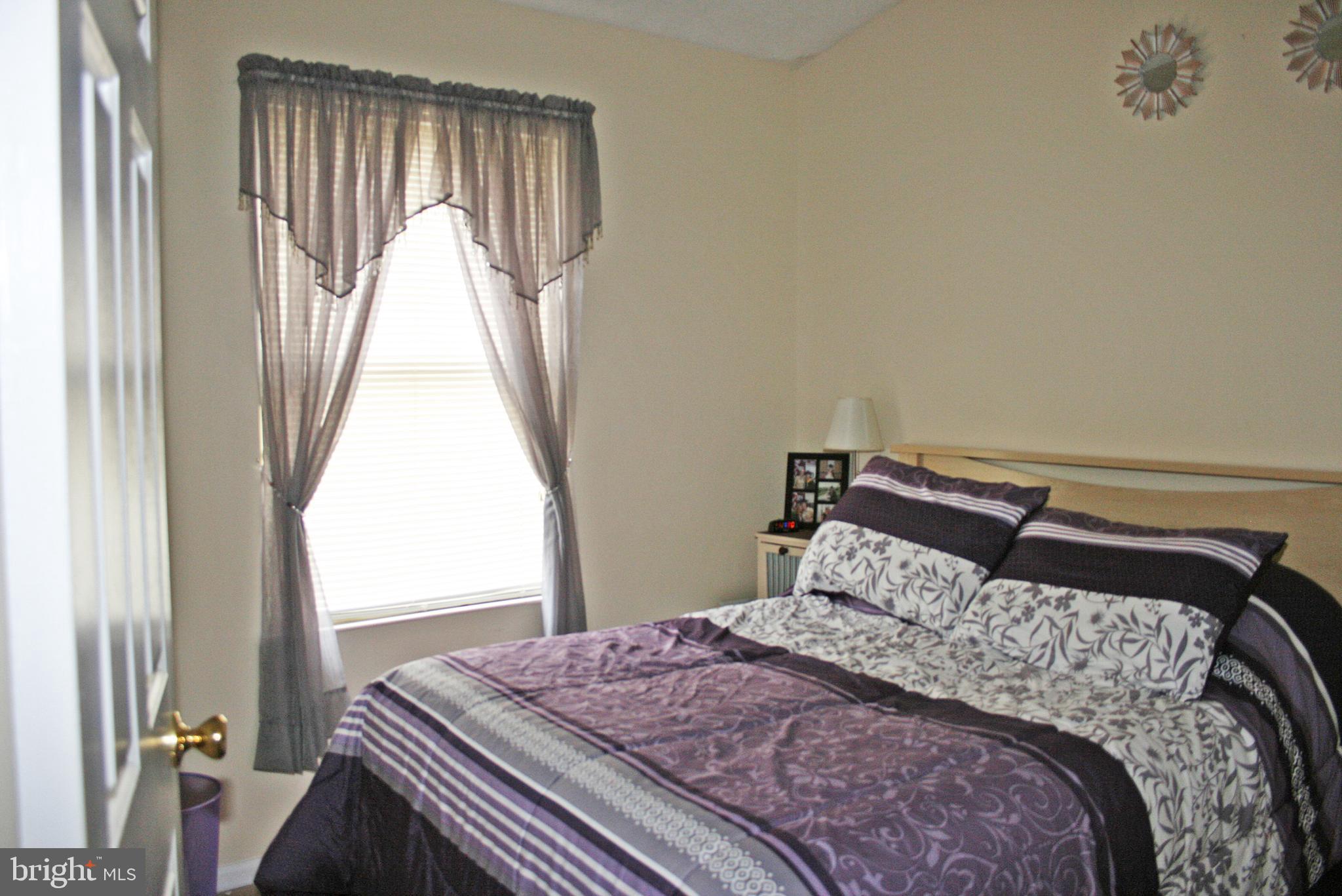 GUNNERS LAKE VILLAGE - Residential Lease