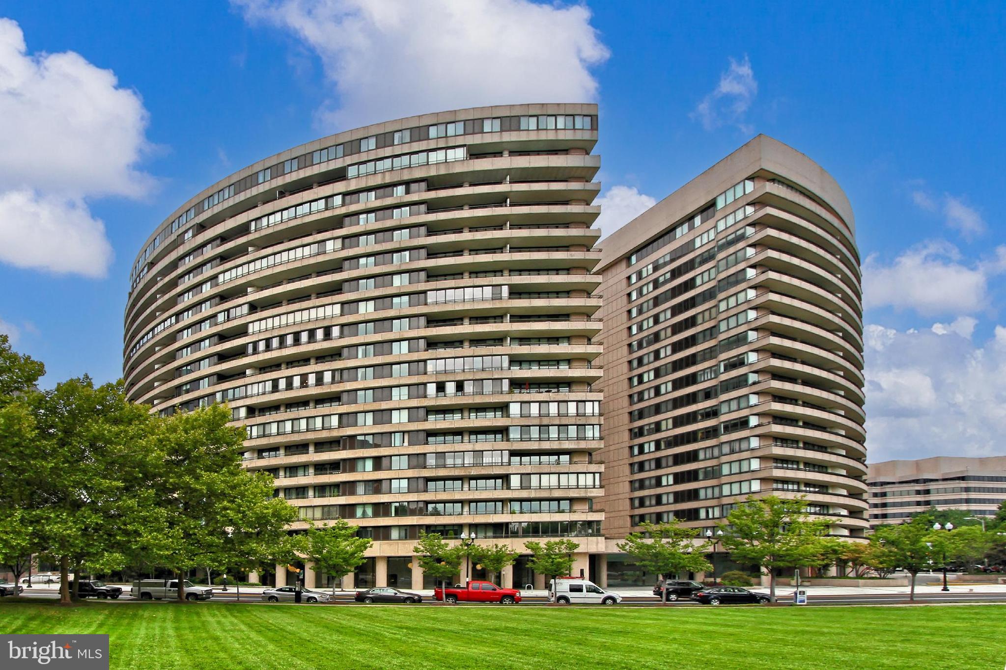 CRYSTAL GATEWAY - Residential