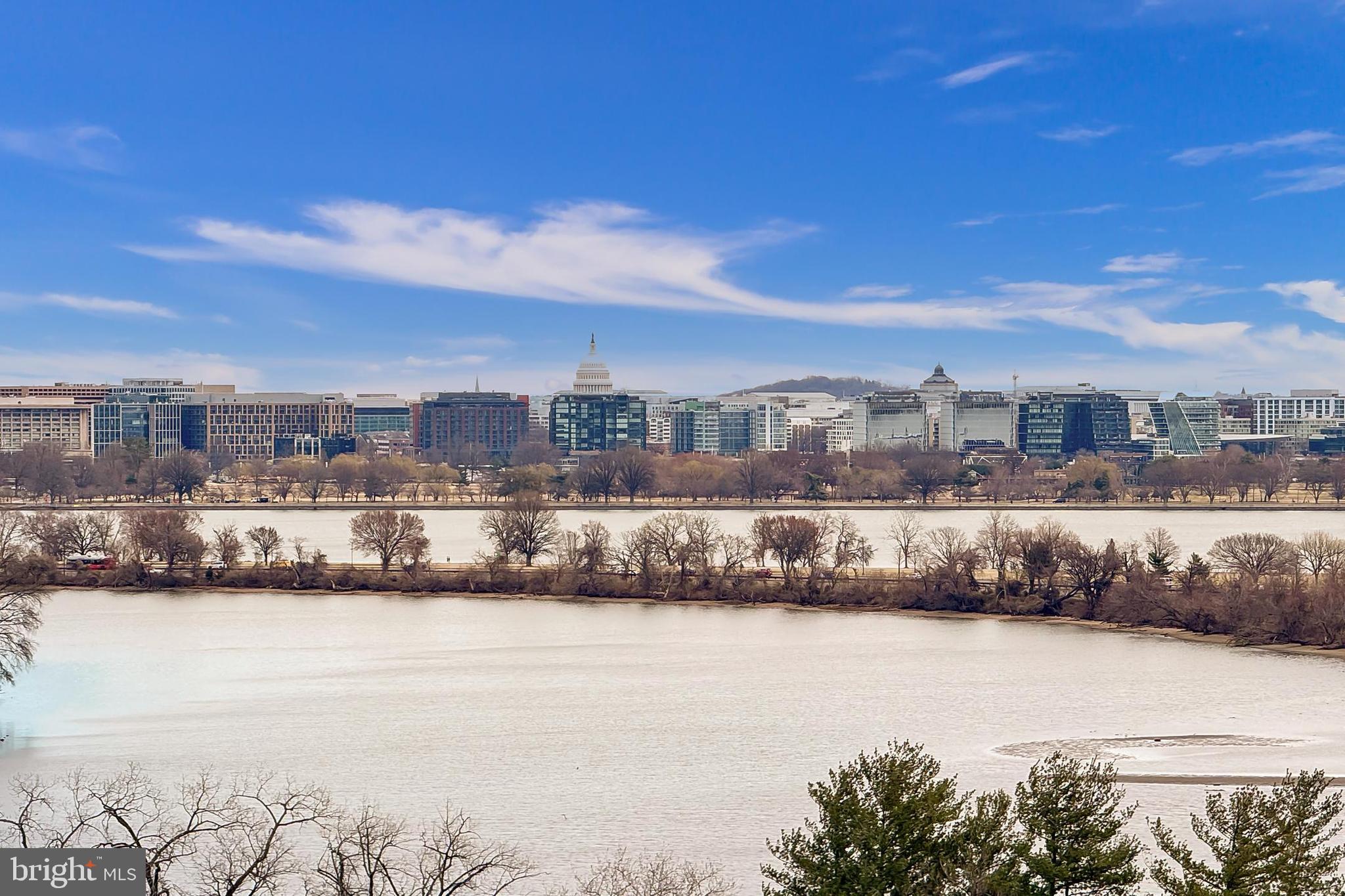 CRYSTAL GATEWAY - Residential