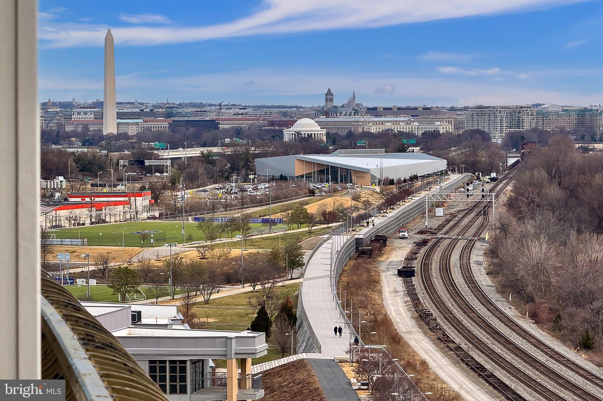 CRYSTAL GATEWAY - Residential