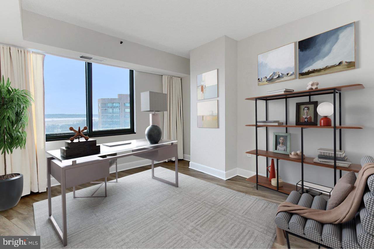 CRYSTAL GATEWAY - Residential