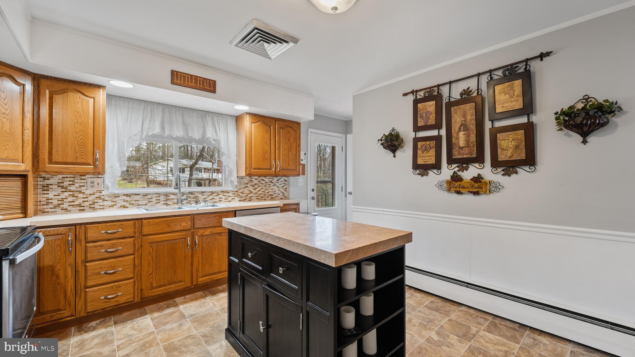 WILTON FARM ACRES - Residential