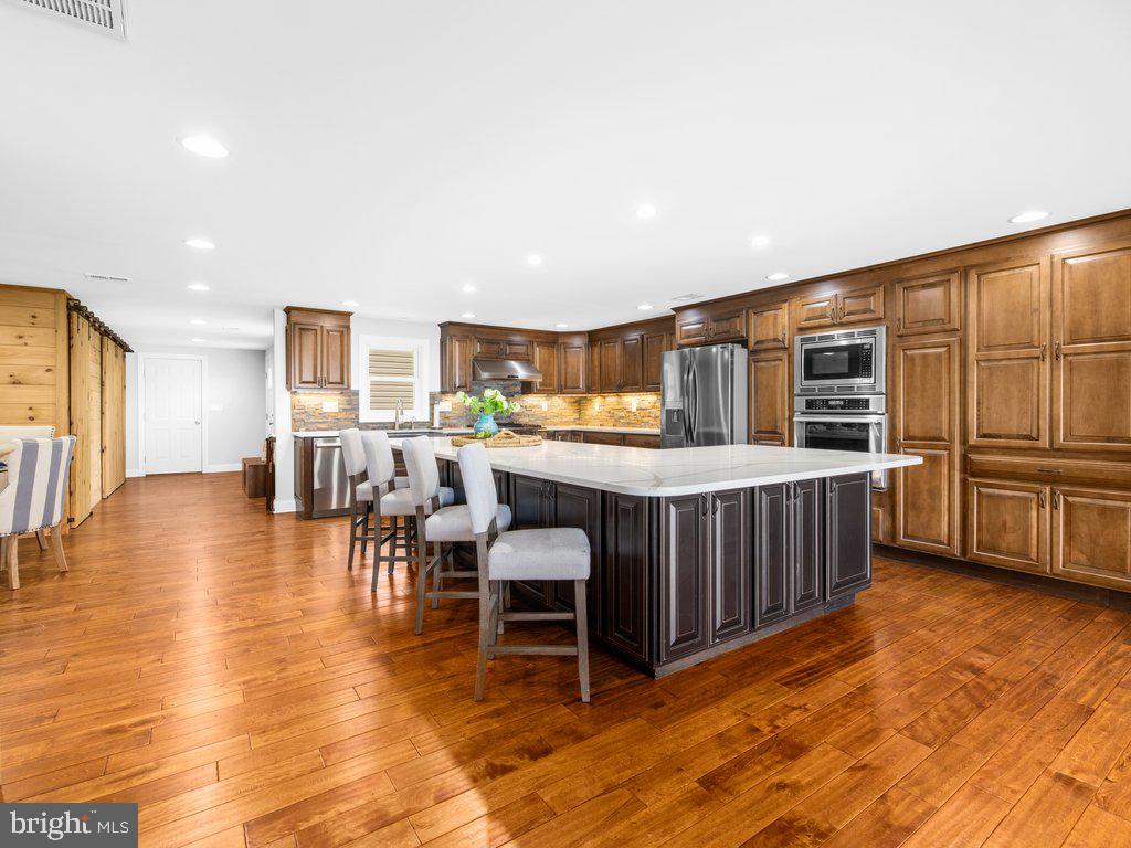 KENT ISLAND ESTATES - Residential