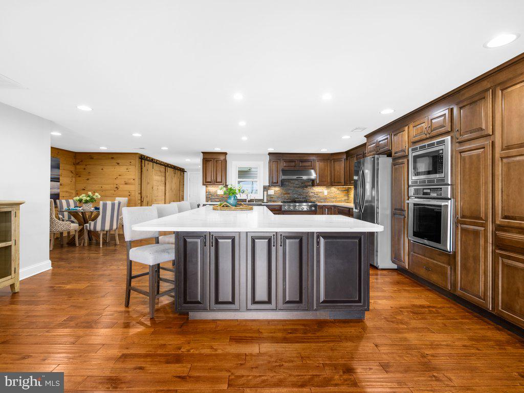 KENT ISLAND ESTATES - Residential