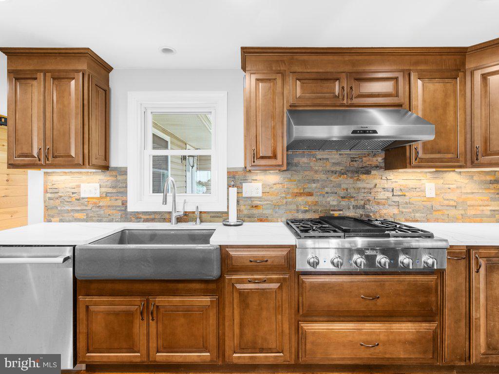 KENT ISLAND ESTATES - Residential