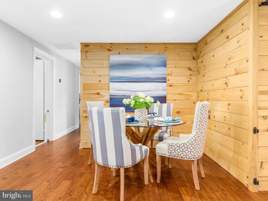 KENT ISLAND ESTATES - Residential