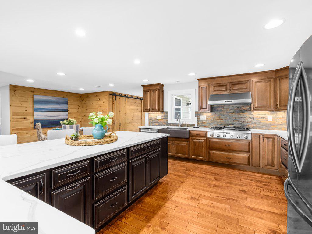 KENT ISLAND ESTATES - Residential