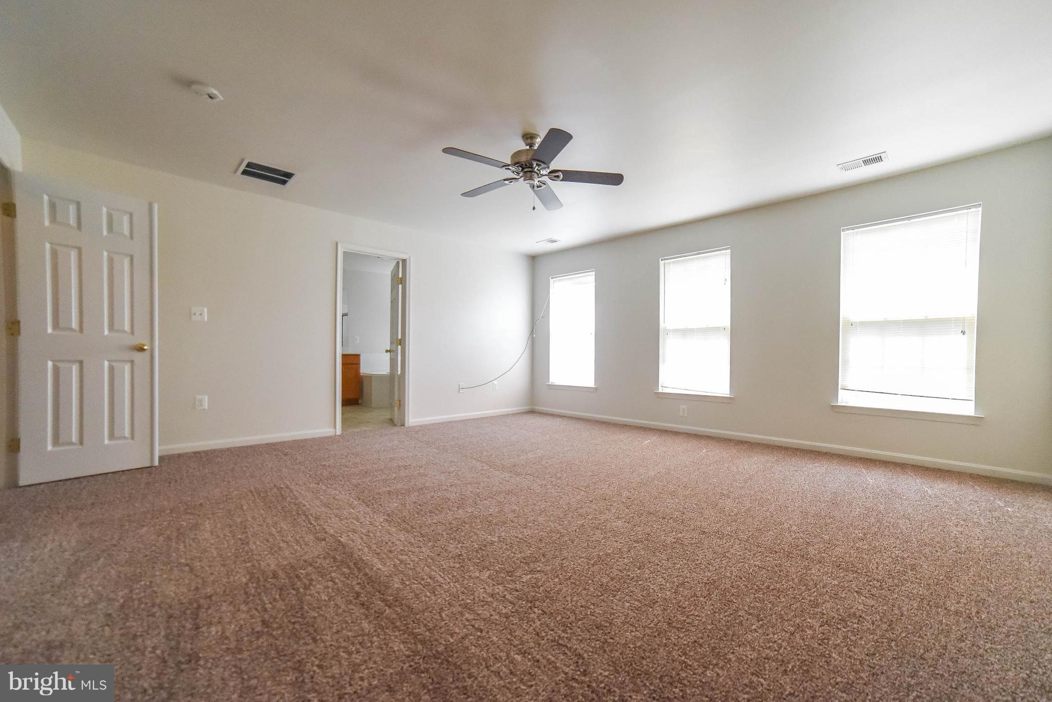 WESTBURY PUB - Residential