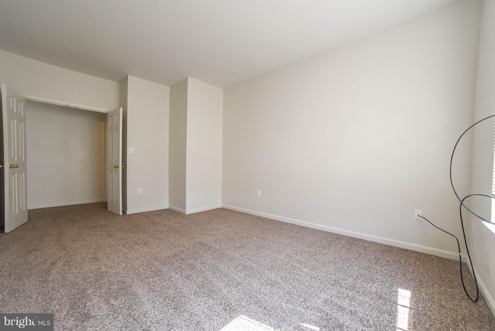 WESTBURY PUB - Residential