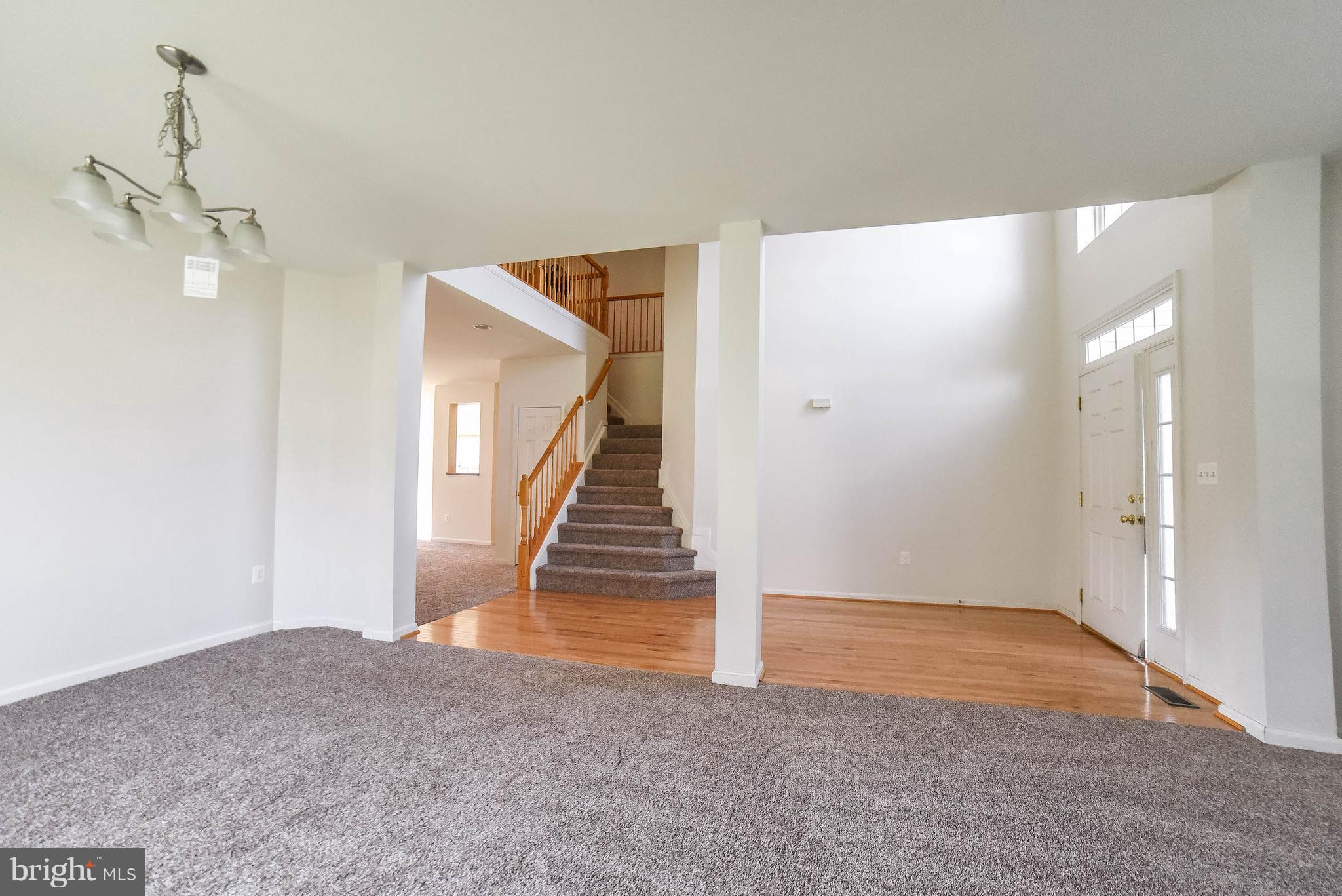 WESTBURY PUB - Residential