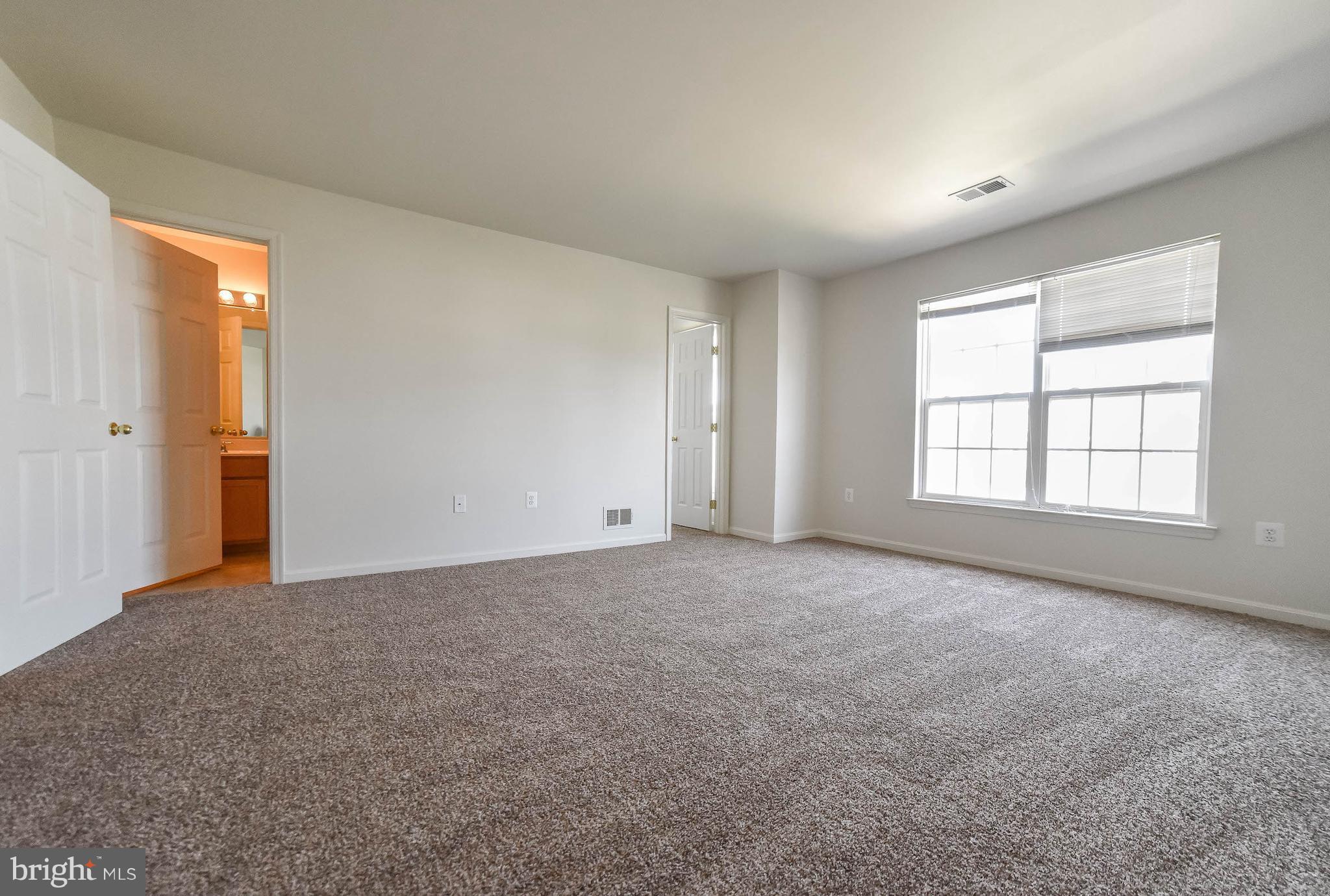 WESTBURY PUB - Residential