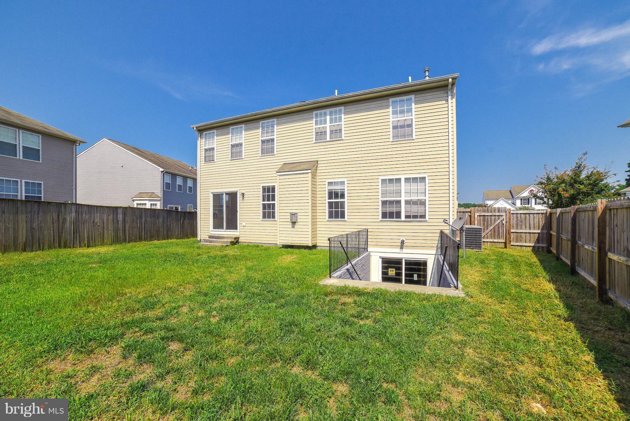 WESTBURY PUB - Residential