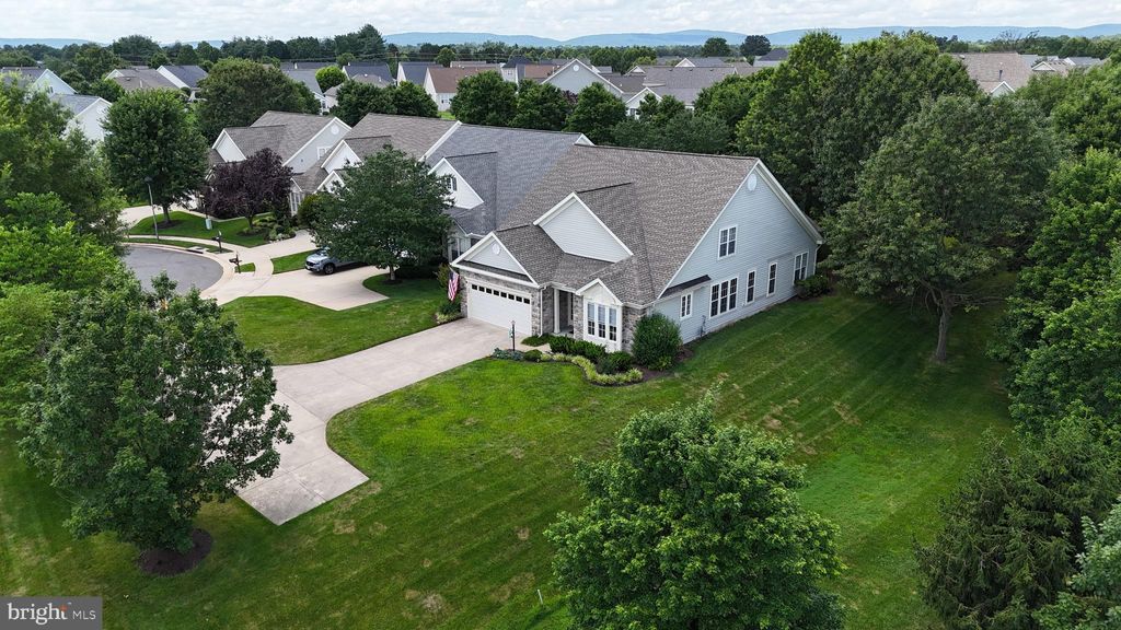 Photo of 13746 Heritage Valley Way, GAINESVILLE, VA 20155 (MLS # VAPW2106872)