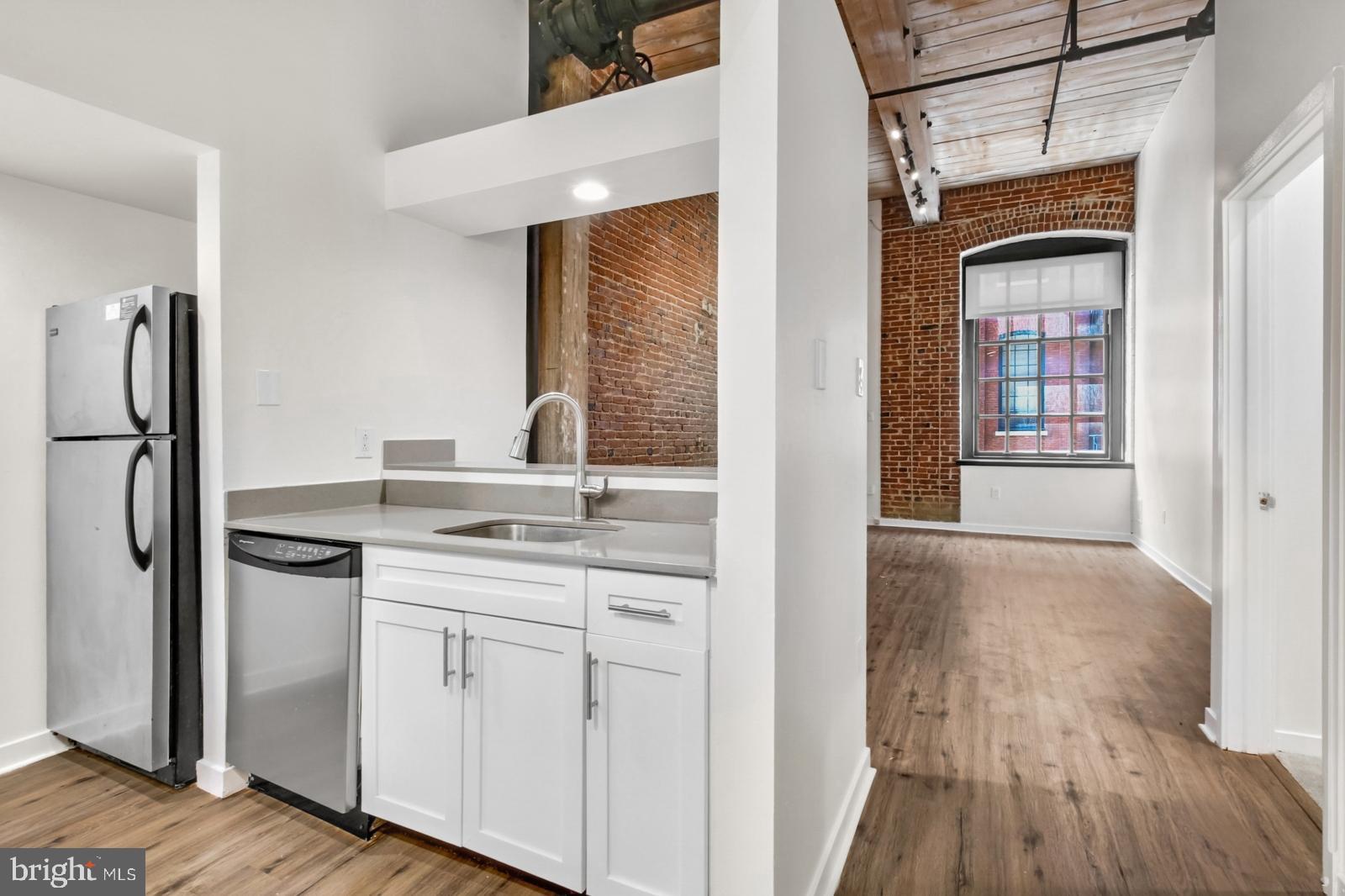 Available NOW | Leasing Special: 1.5 months FREE on a 16-month lease! Gross rent is $1,905/month, net effective rent is $1,725/month.
Welcome to Penn's View, where history meets modern luxury living. Originally constructed in 1901 as a leather tannery, this meticulously restored Georgian Revival-style building is located in the heart of Old City. This gorgeous rental building features an elevator and stylish apartments with distinctive touches such as 16-foot ceilings, exposed brick walls, and wood beams. Unit #310 is a 1 bedroom, 1 bathroom apartment on the third floor. Enjoy updated mixed flooring, natural light, and open floor plans for a unique ambiance in each apartment. Indulge in the convenience of central air conditioning and in-unit laundry. Galley kitchens boast ample cabinetry and stainless steel appliances, perfect for culinary enthusiasts. Retreat to full bathrooms adorned with stylish tiling and sleek finishes, offering a serene sanctuary after a long day. Each unit offers its own personality, secure entry and an elevator ensure peace of mind. Experience urban living at its finest at Penns View. Call today!
Lease Terms:
Generally, 1st month, 12th month, and 1 month security deposit due at, or prior to, lease signing. Other terms may be required by Landlord. $55 application fee per applicant. Pets are conditional on owner's approval and may require an additional fee, if accepted. (Generally, $500/dog and $250/cat). Tenants responsible for: electricity, cable/internet, and a flat water fee ($35/month for 1BD, $50/month for 2BD). Landlord Requirements: Applicants to make 3x the monthly rent in verifiable net income, credit history to be considered (i.e. no active collections), no evictions within the past 4 years, and must have a verifiable rental history with on-time rental payments. Exceptions to this criteria may exist under the law and will be considered.