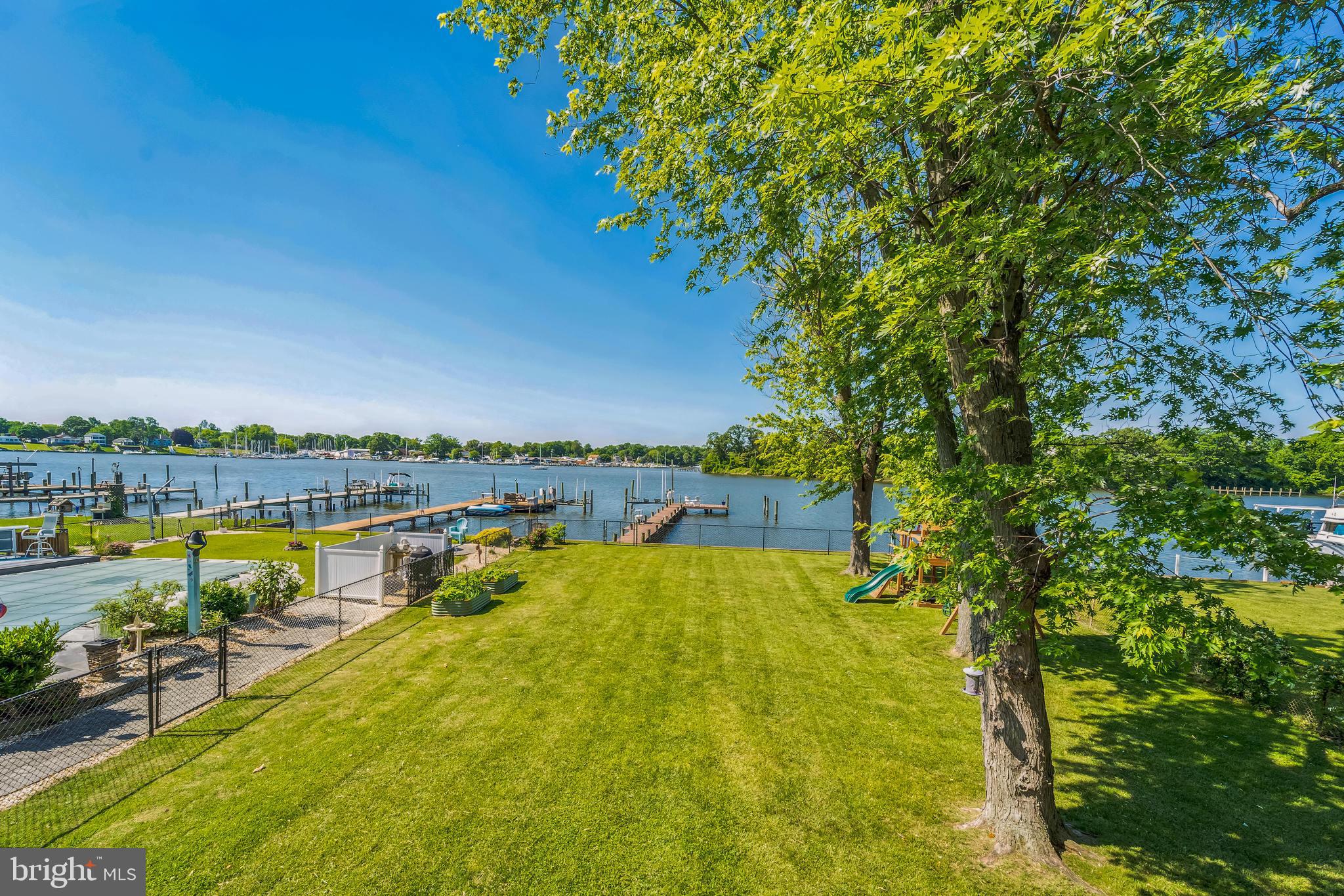 MIDDLE RIVER - Residential