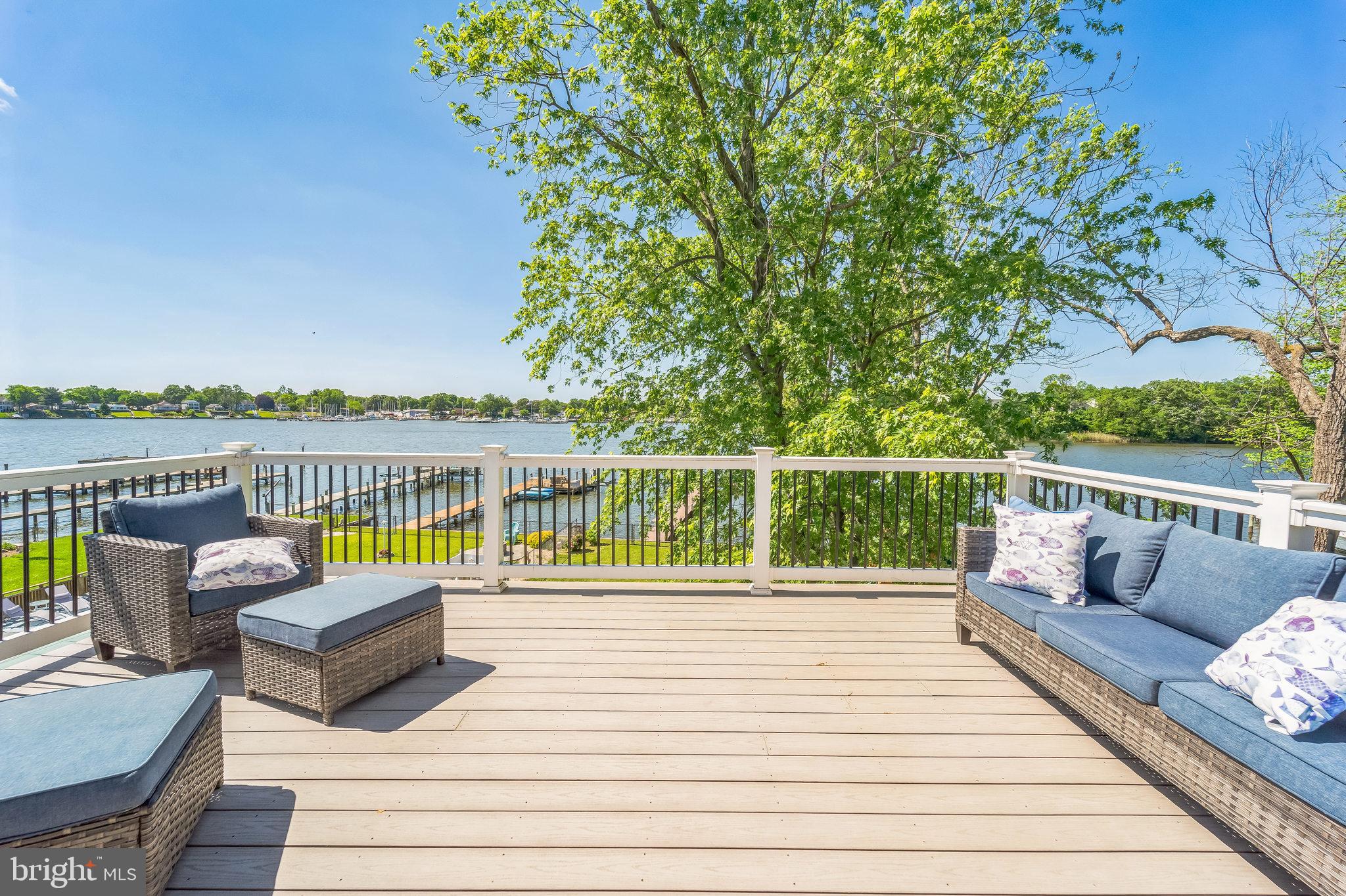 MIDDLE RIVER - Residential