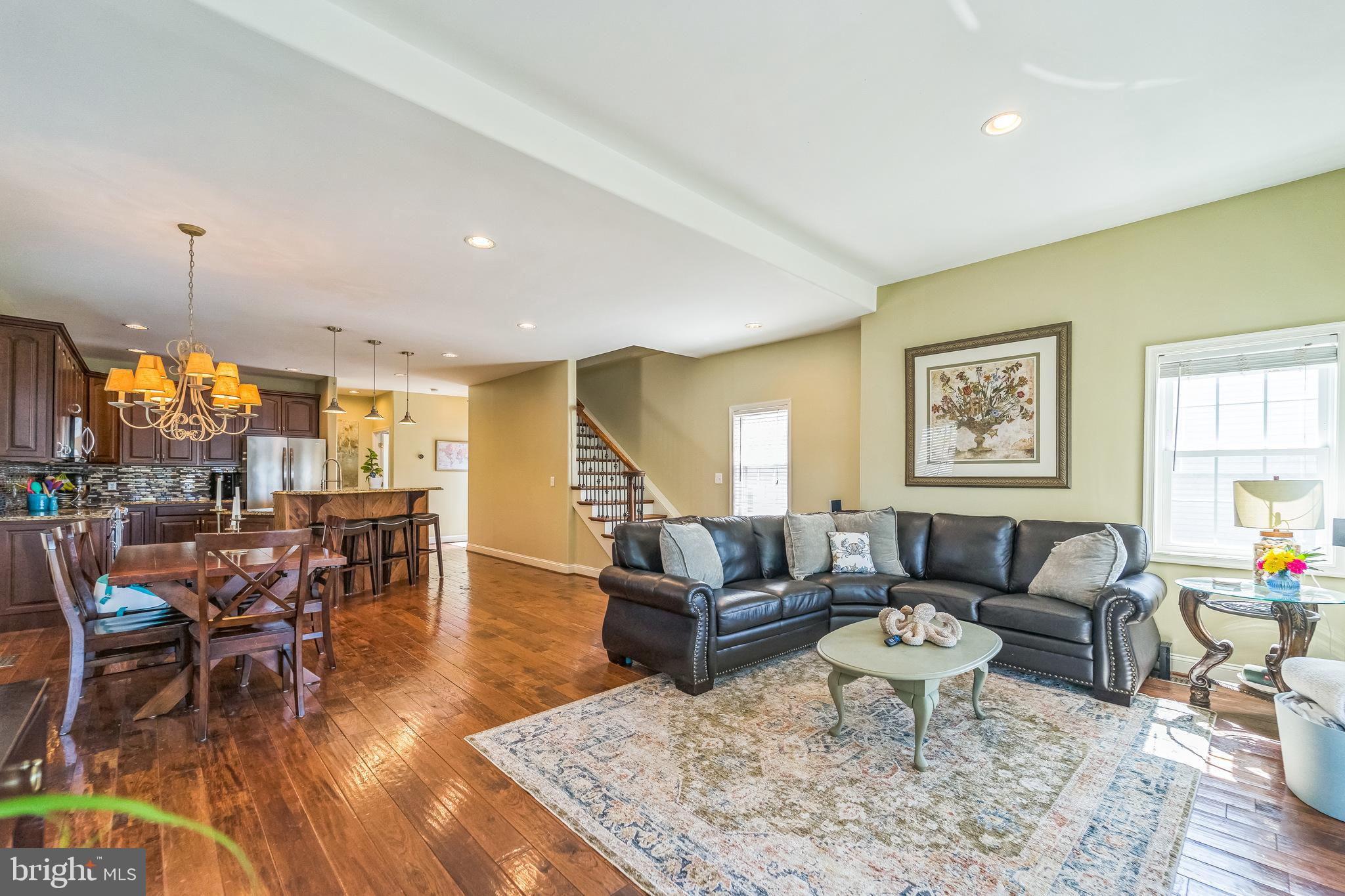 MIDDLE RIVER - Residential