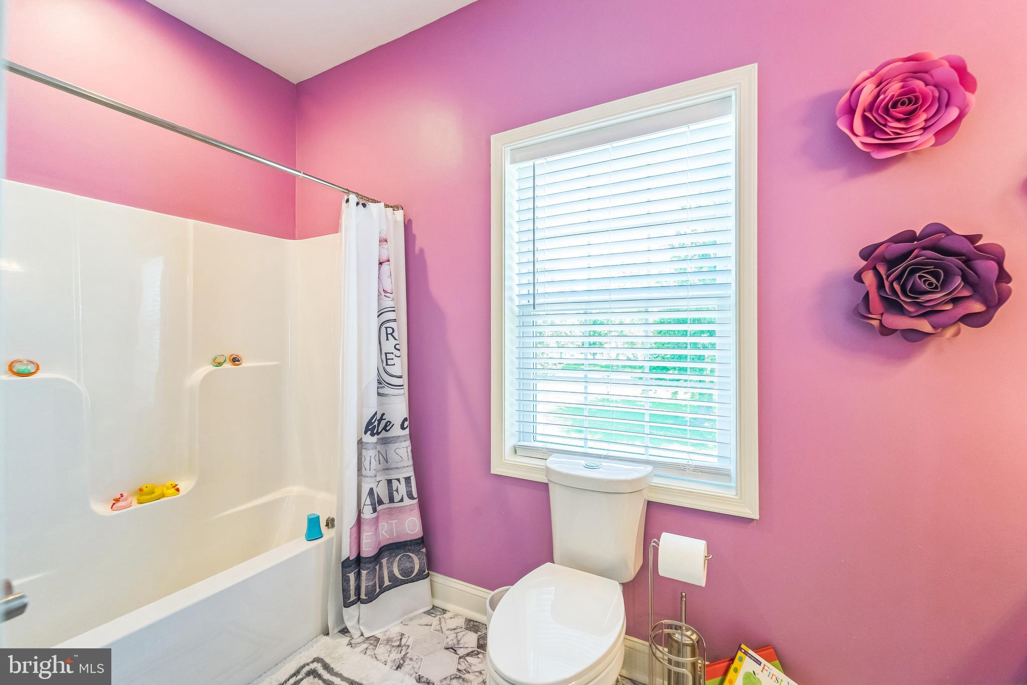 MIDDLE RIVER - Residential