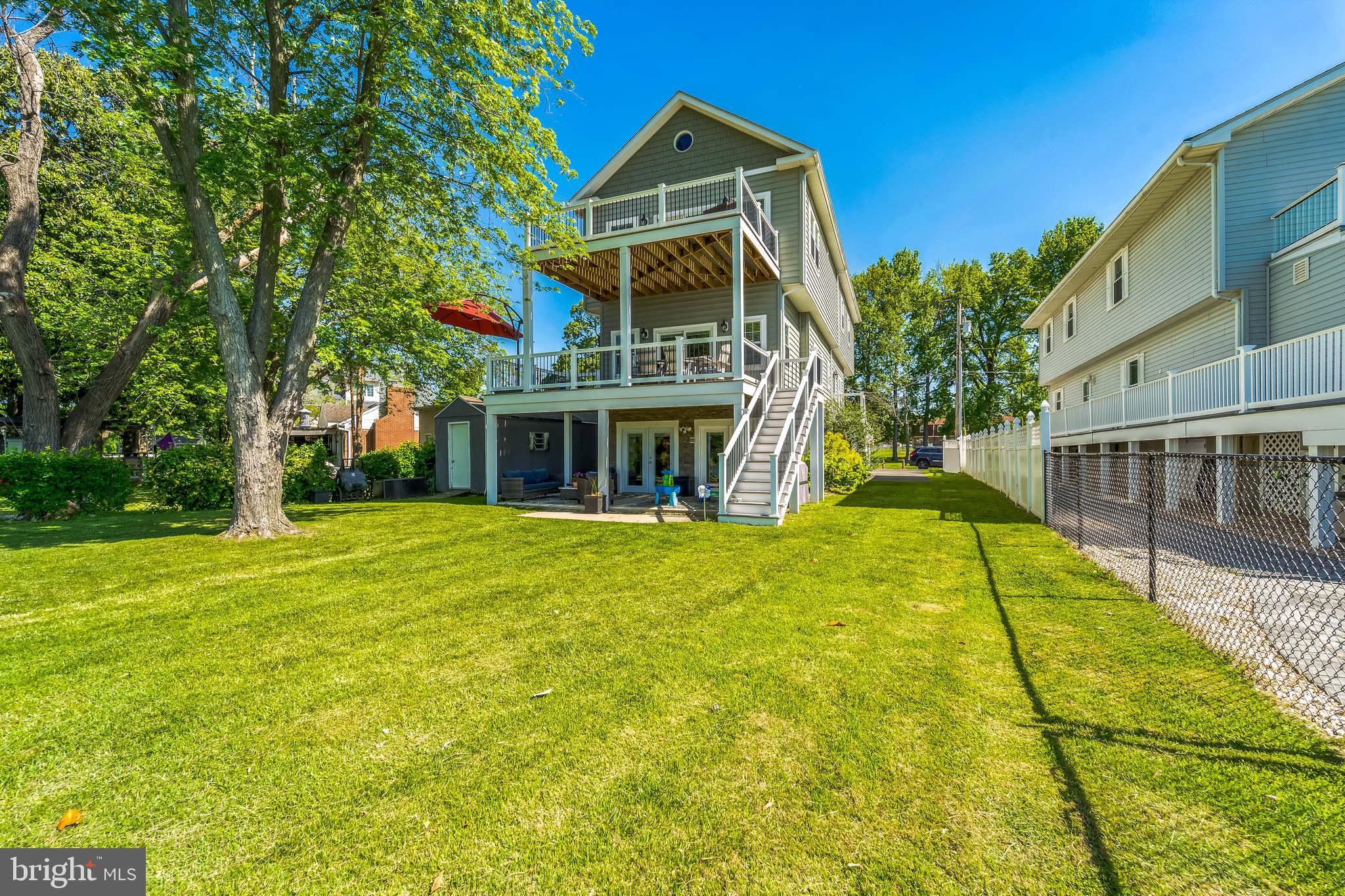 MIDDLE RIVER - Residential