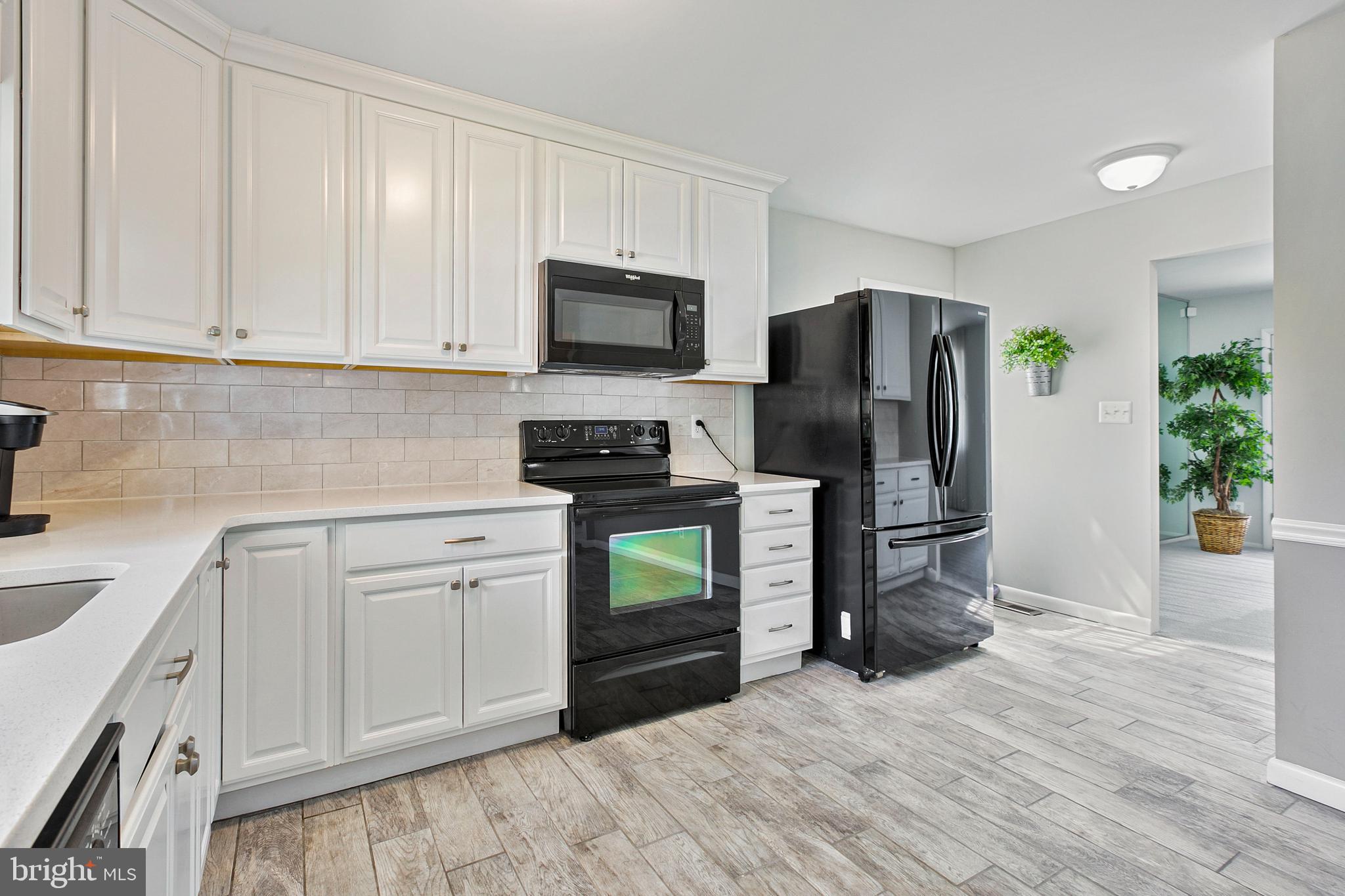 SILVERGATE VILLAGE - Residential