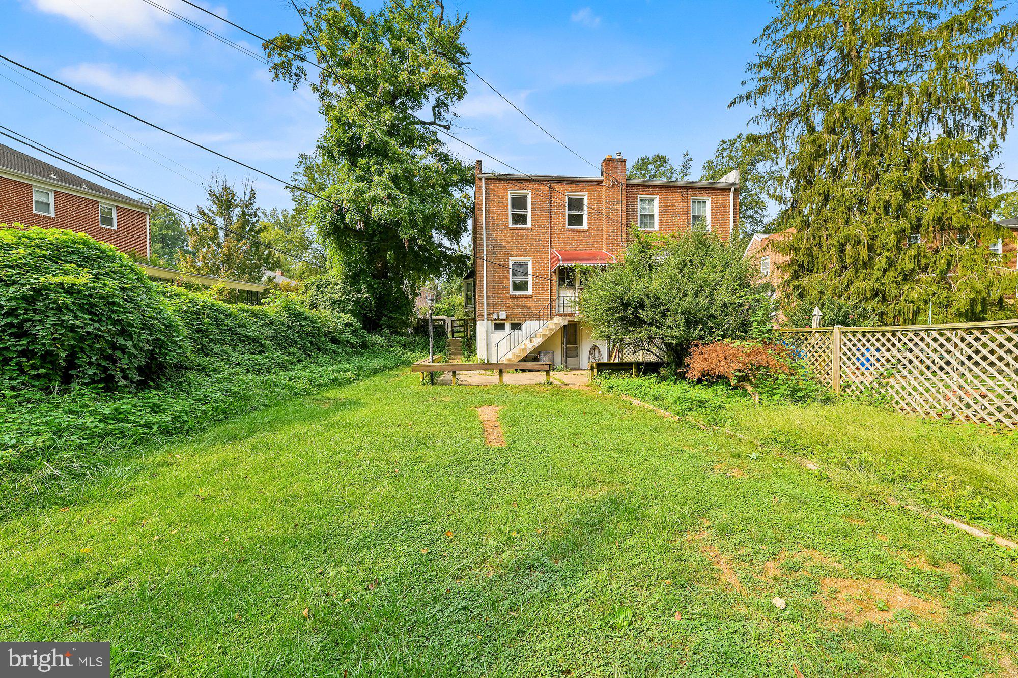 MOUNT WASHINGTON - Residential Lease