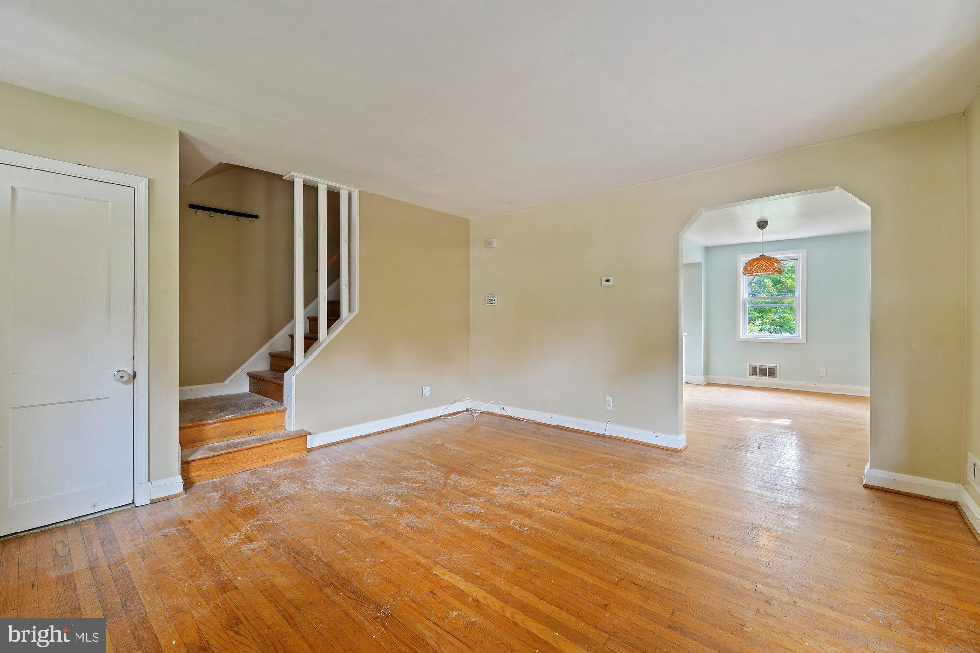 MOUNT WASHINGTON - Residential Lease