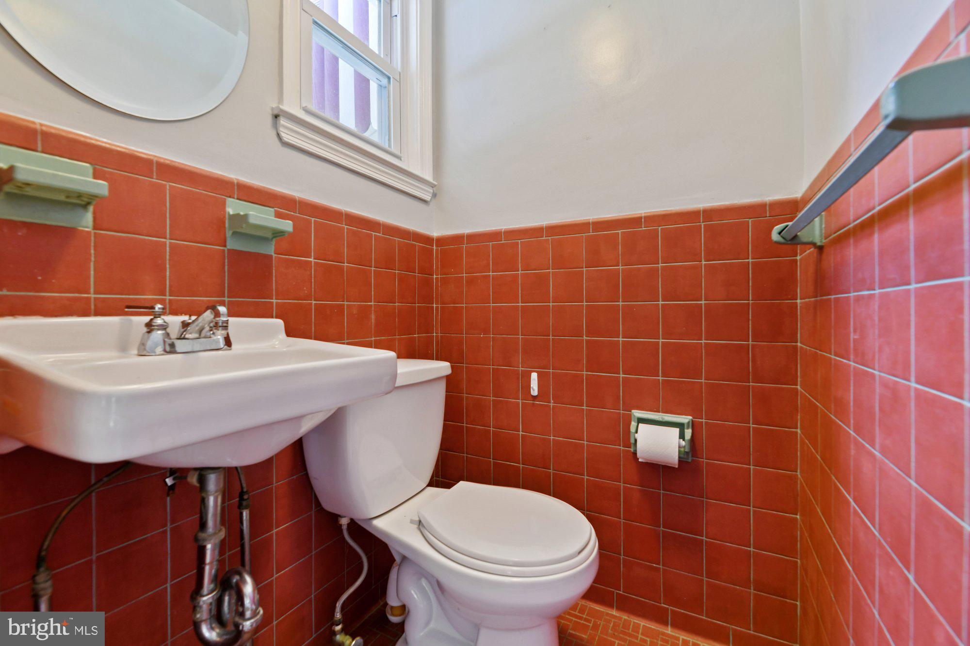 MOUNT WASHINGTON - Residential Lease