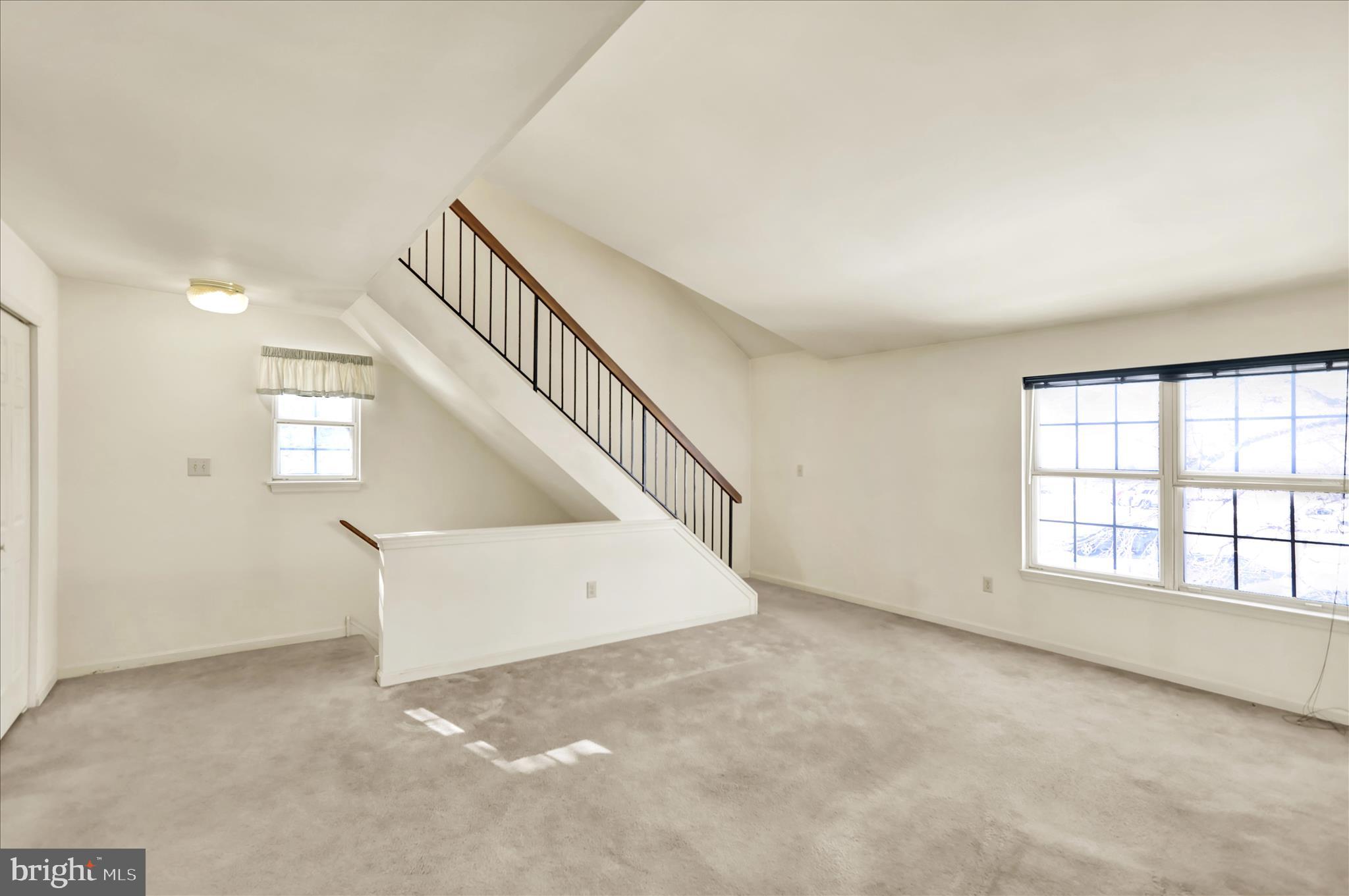 812 CHRISTOPHER DRIVE