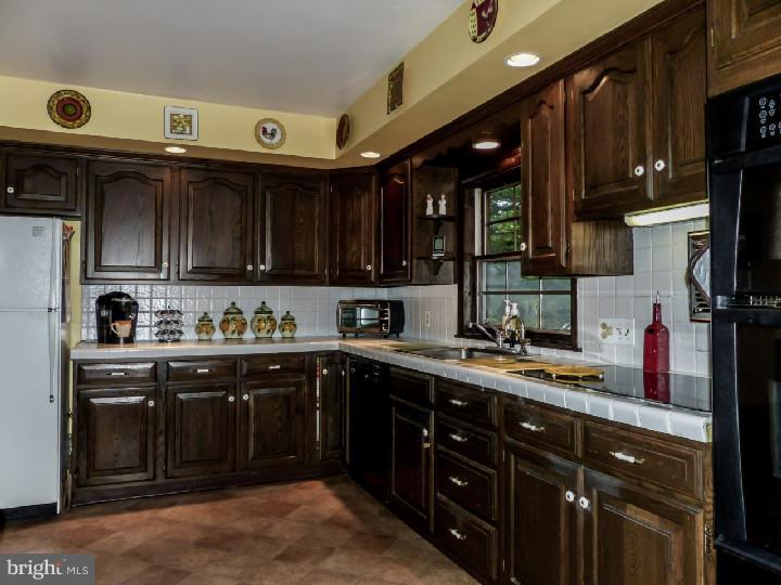 BROAD AXE - Residential