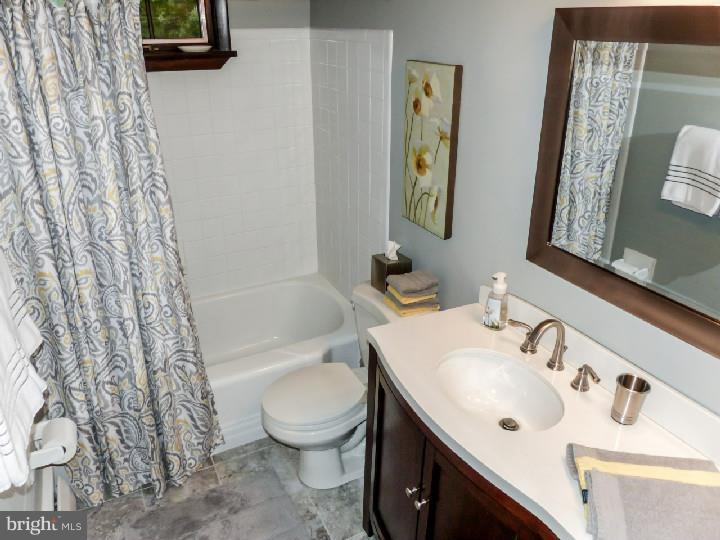 BROAD AXE - Residential