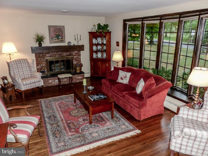 BROAD AXE - Residential