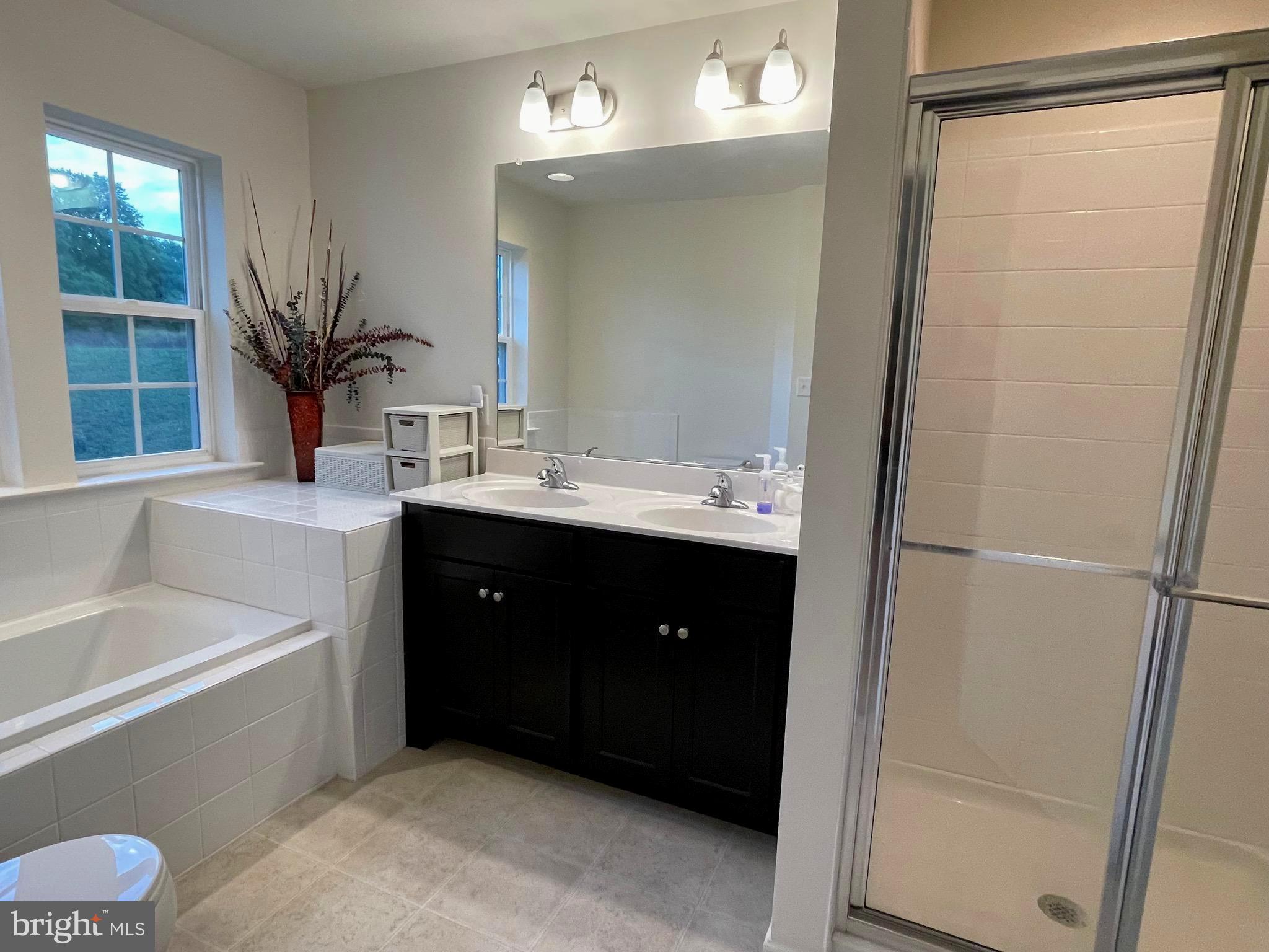 ARCHERS ROCK - Residential