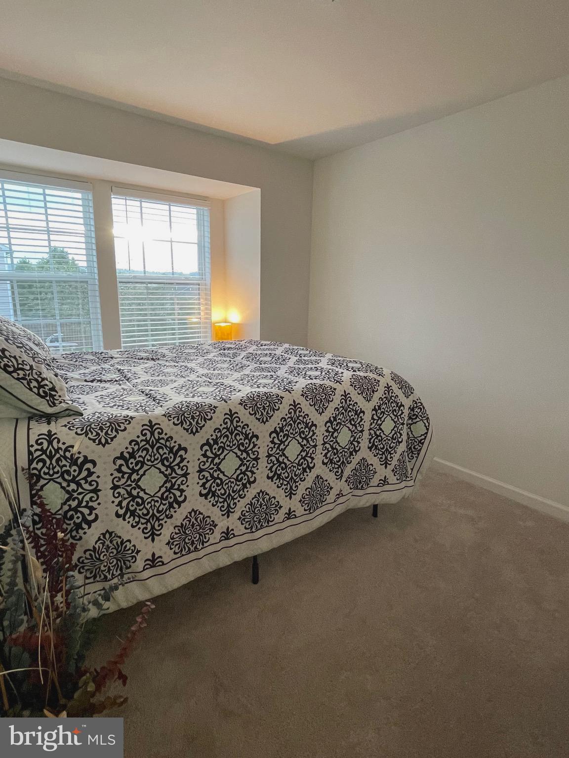 ARCHERS ROCK - Residential