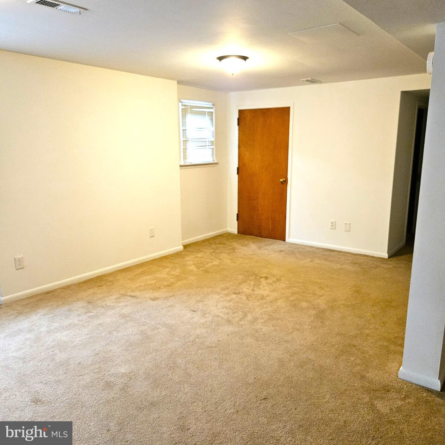 WASHINGTON VIRGINIA - Residential