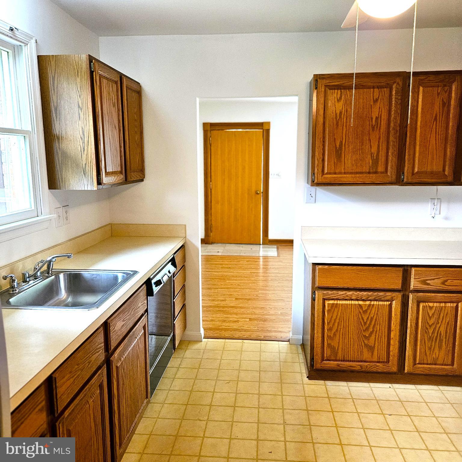 WASHINGTON VIRGINIA - Residential