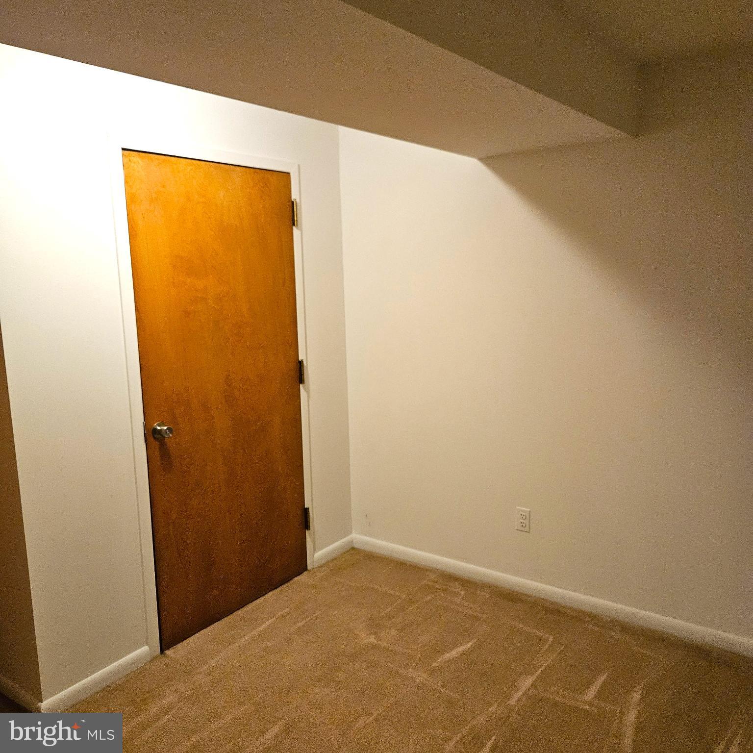 WASHINGTON VIRGINIA - Residential