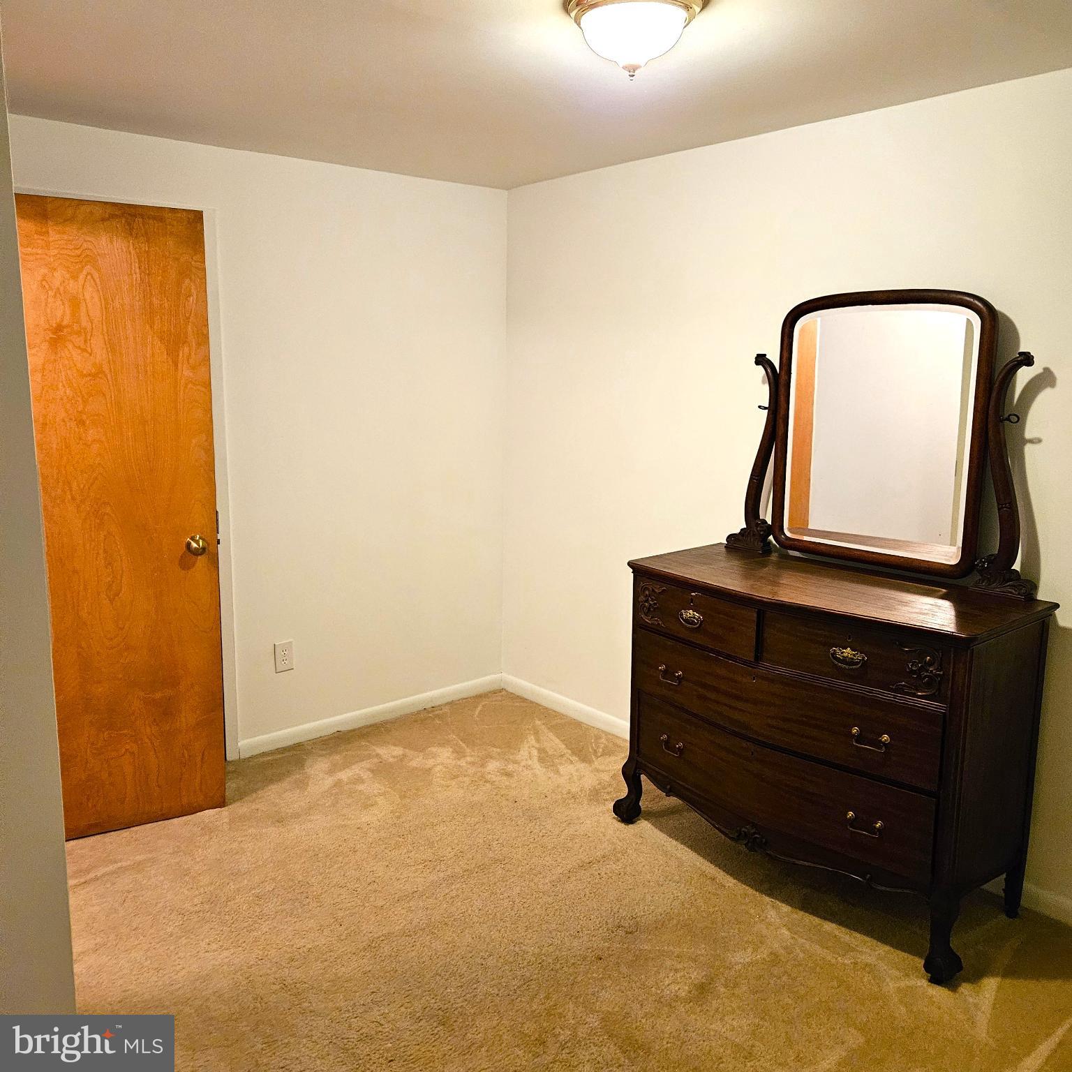 WASHINGTON VIRGINIA - Residential