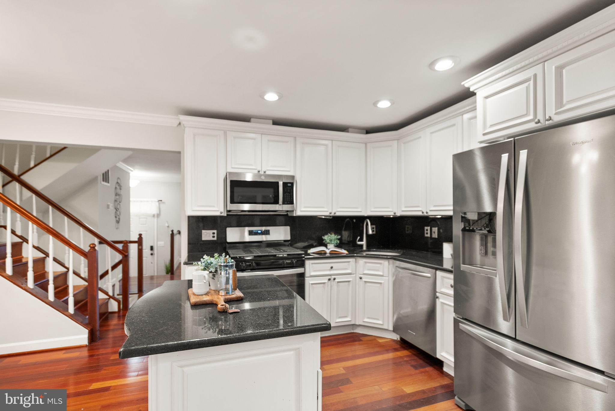 KINGSTOWNE - Residential