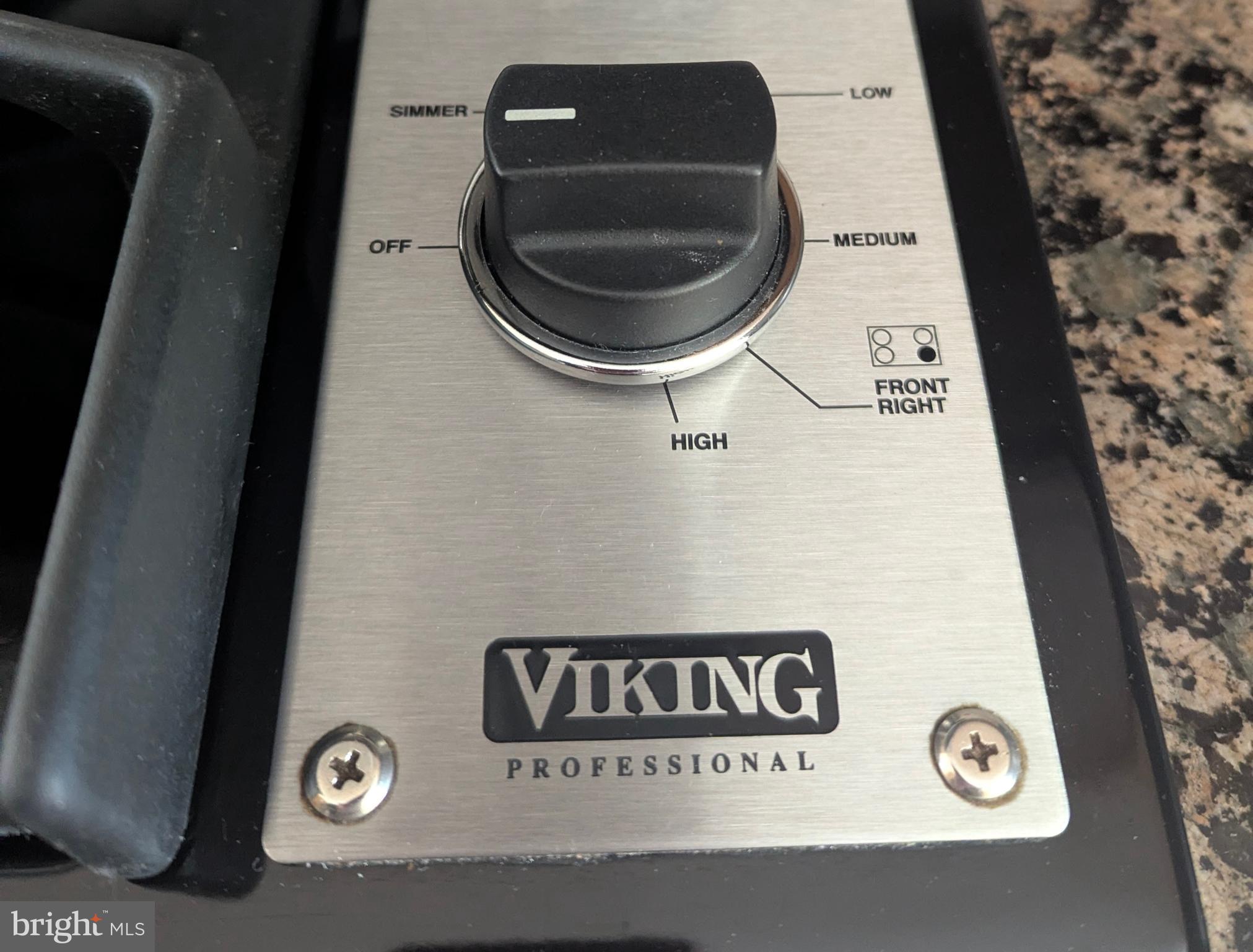 ESTATES OF CHANCELLORSVILLE - Residential