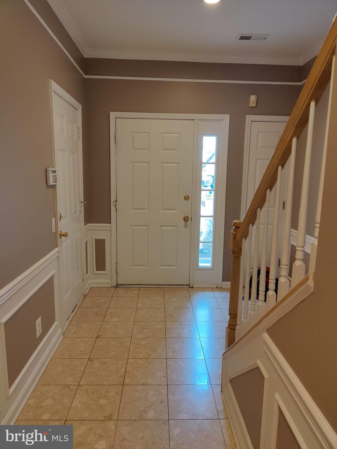 PARKWAY PLAZA - Residential Lease