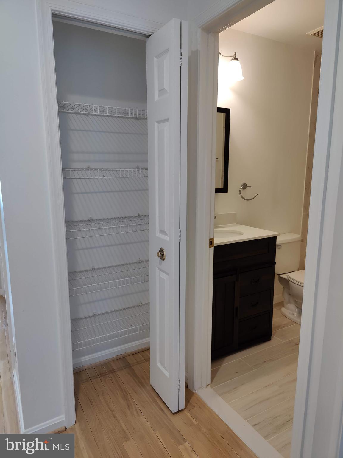 PARKWAY PLAZA - Residential Lease