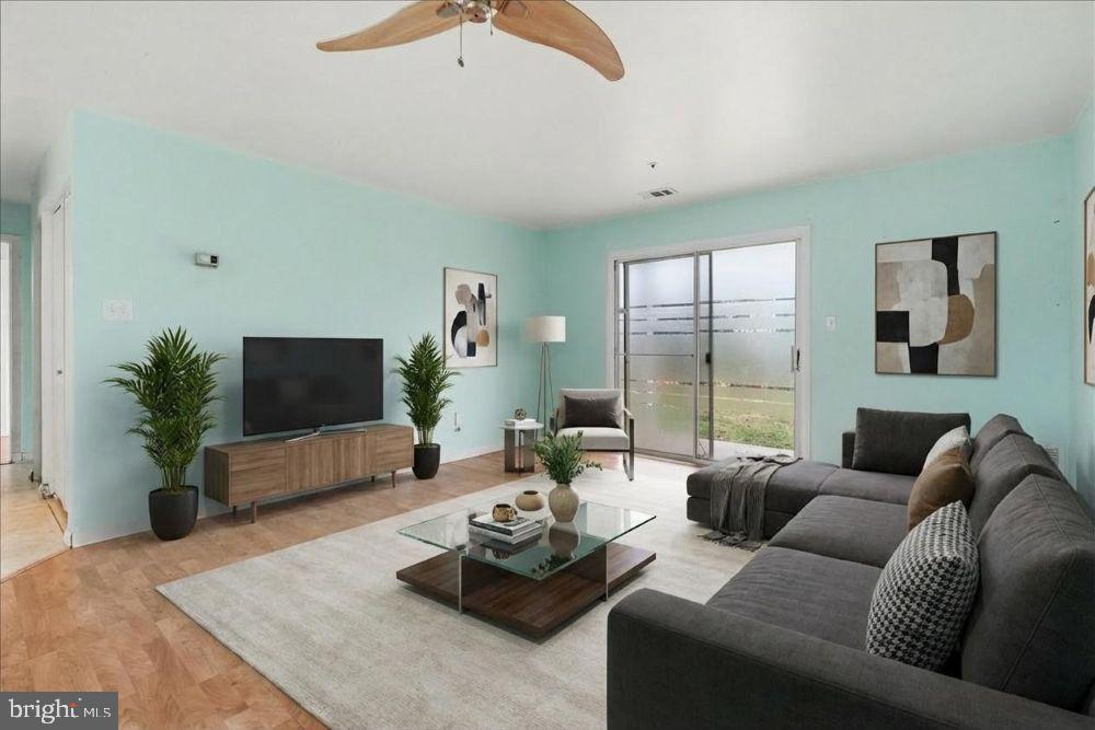 1142 WINDEMERE COURT