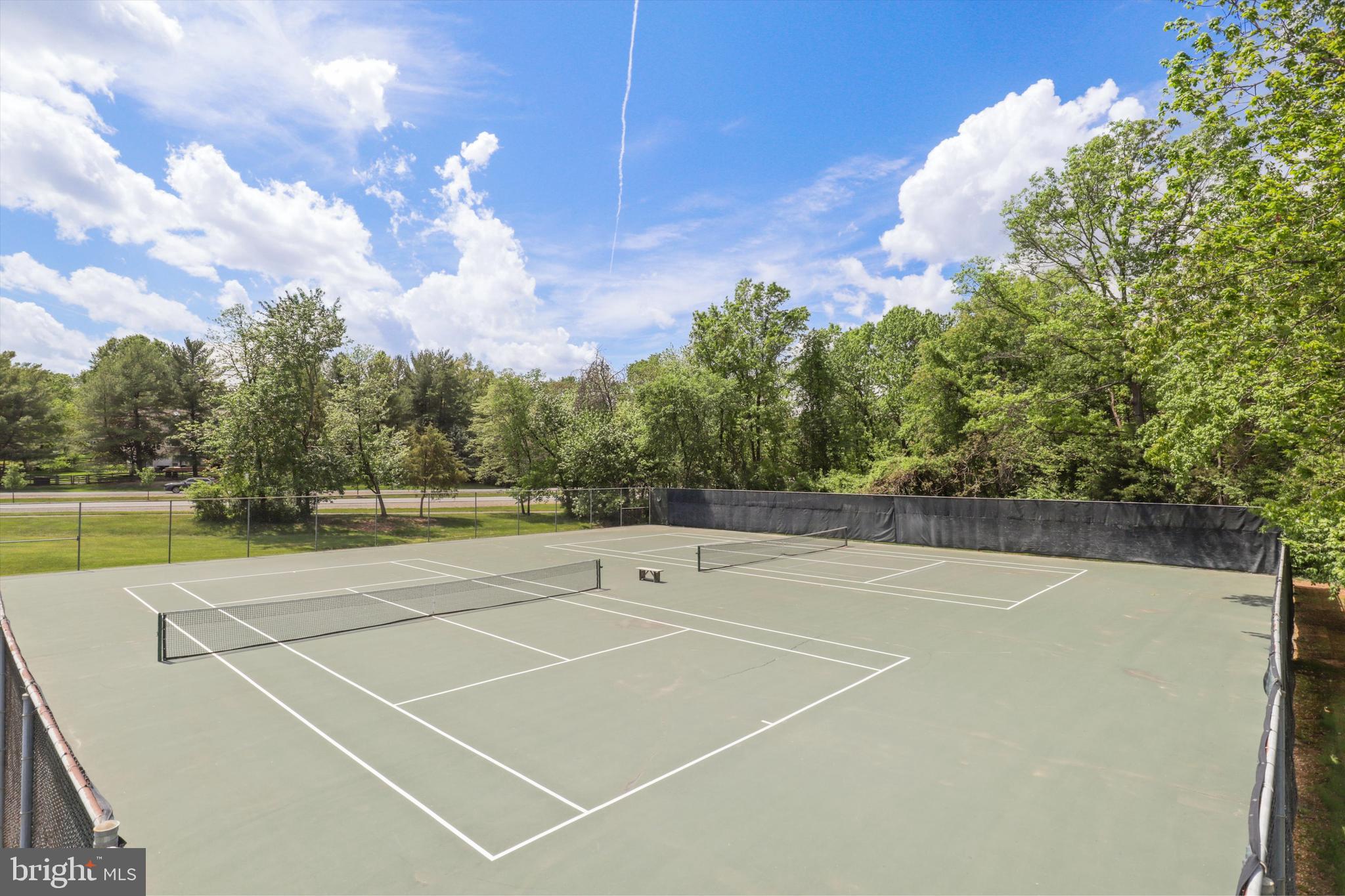 VILLAS AT COUNTRYSIDE - Residential Lease