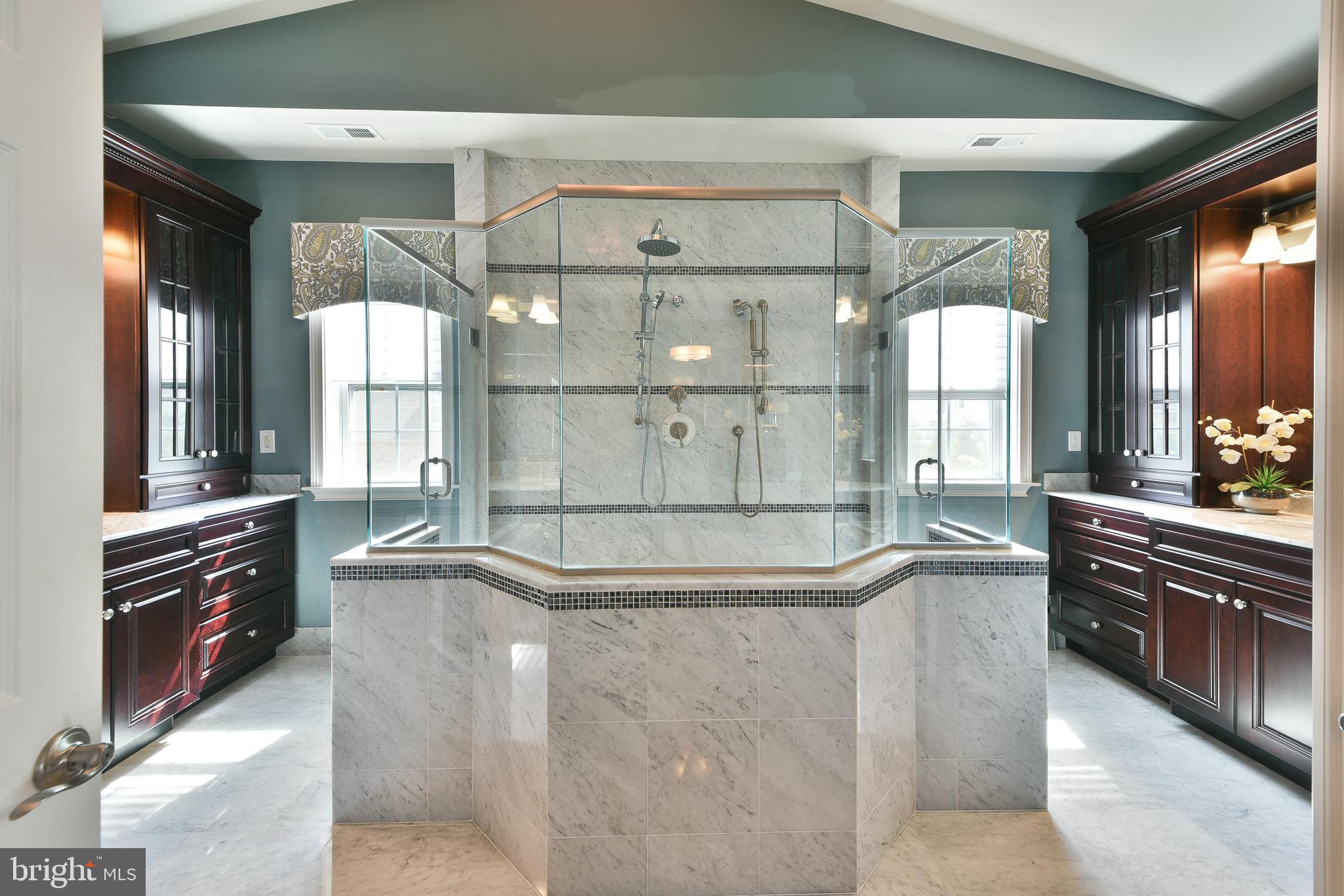 HORSHAM VALLEY ESTAT - Residential