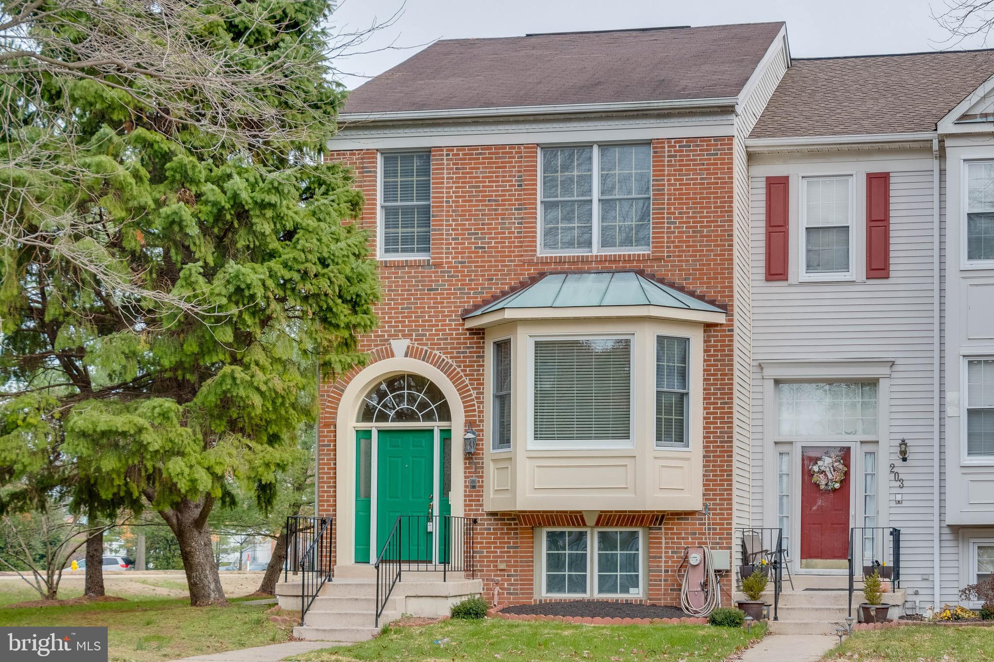 Please direct all inquiries to Kory Phillips. Landlord will be turning over the property and restoring it to the condition in photos. Application fee breakdown: $39.95 per adult plus landlord & employer verification at $16.95 each totaling $73.85